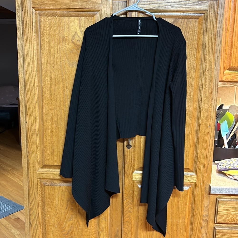 Athleta high-low open cardigan. Short in the back long in the front.